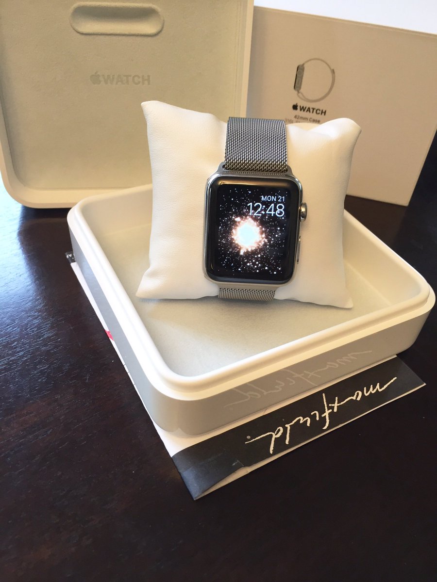uniqueappstore's tweet photo. Another reason why I bought the #AppleWatch Stainless Steel (42mm).     I saw the price drop of $299 coming #Apple https://t.co/tWbIbyYcKQ
