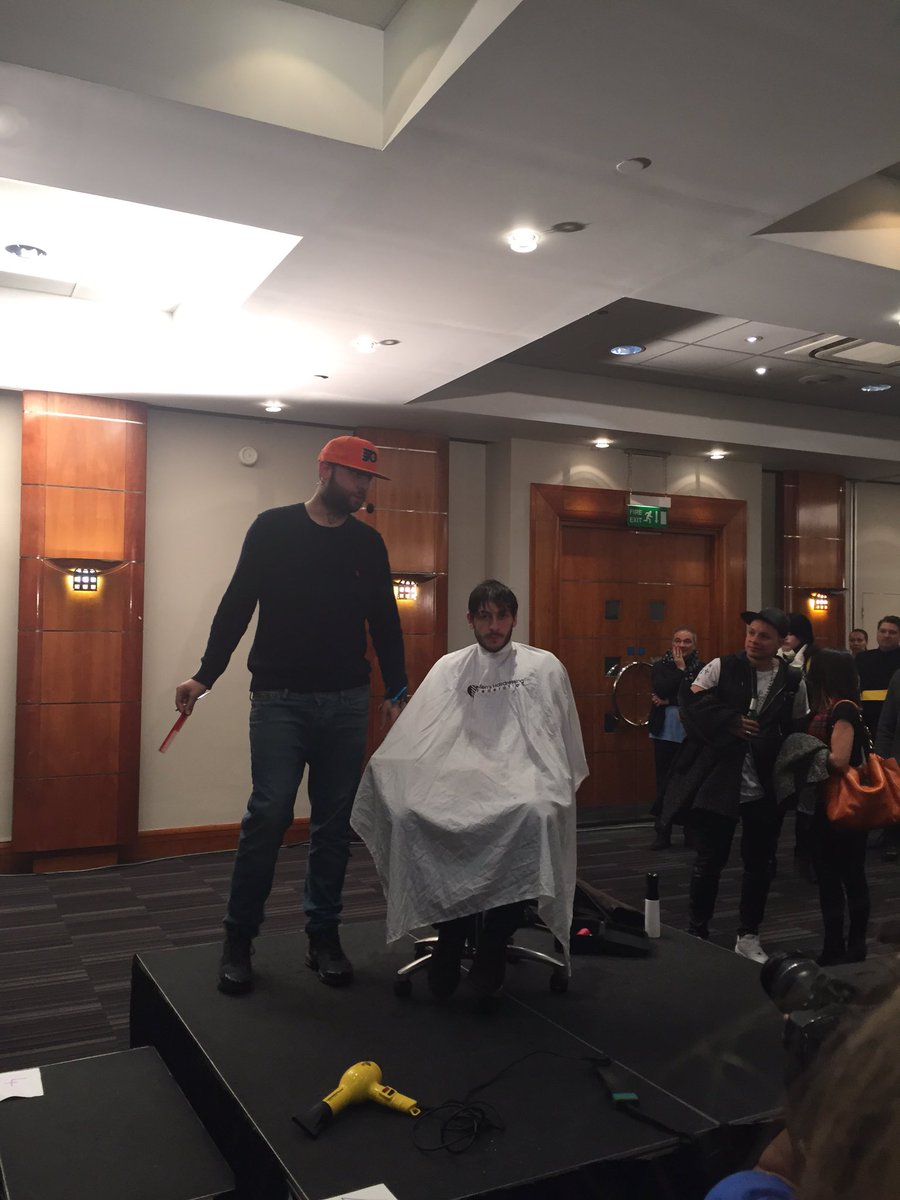 fellowshiphair's tweet photo. Great to see @MrJoeSloan on one of our podiums from @TheMHFed at #londonmasterclass https://t.co/rKLg7YNAMi