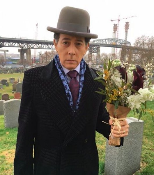 peeweeherman's tweet photo. Penguin's dad, tonight on @Gotham! (Later on @FallonTonight too!) #gotham #gothamcity #thepenguin @robinlordtaylor https://t.co/2FqRfy1iAE