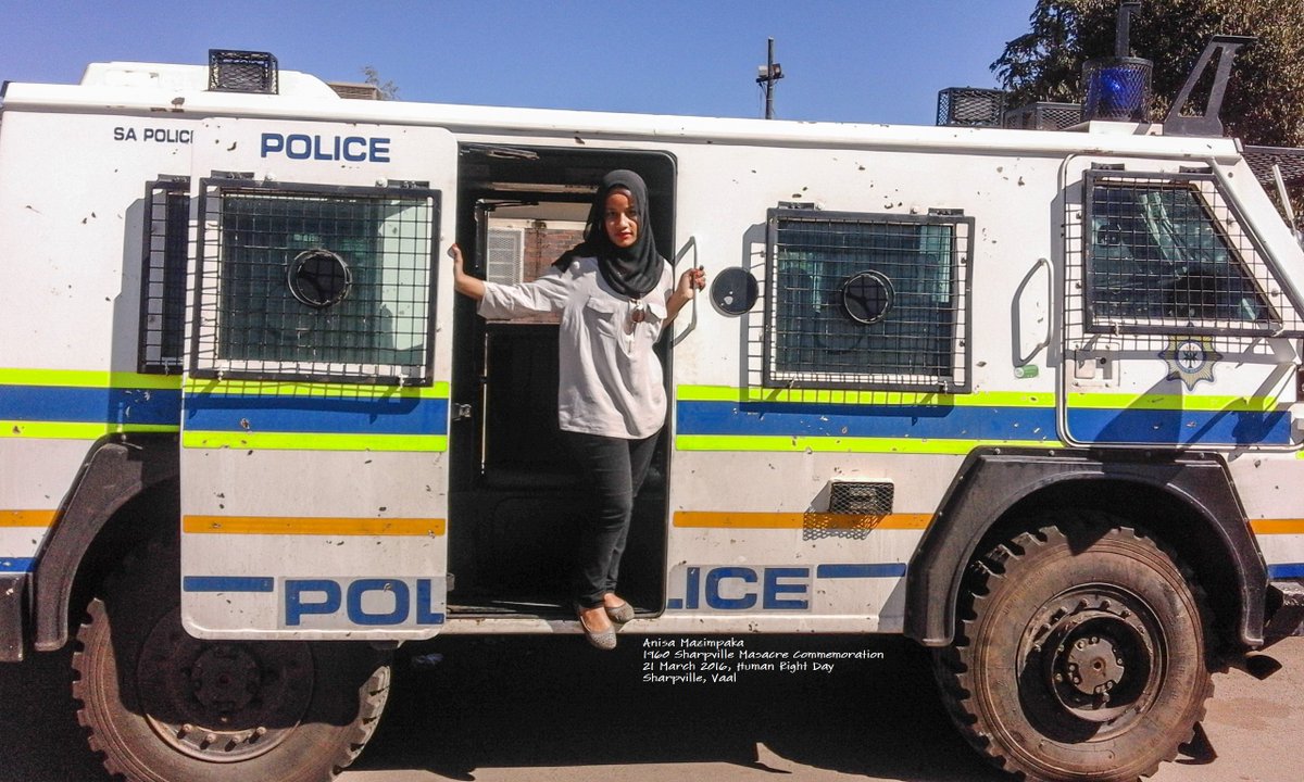 anisa_mazimpaka's tweet photo. The last time I took a pic with this Hippo was durin #FeesMusFall
#HumanRightsDay
#Sharpville
#PresidentialThings https://t.co/8oEkunDhIT