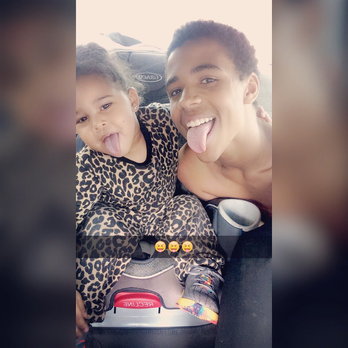 Tesse_Baybiee's tweet photo. Nobody Can Tell My Baby Nothing About Her Uncle😁😍😎 https://t.co/LSLdgz3EQp