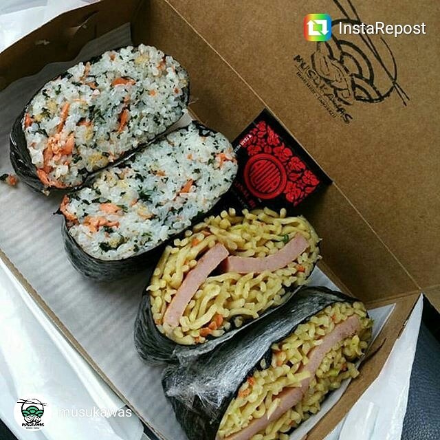 AlohaShoyuHI's tweet image. Onigirazu 💕 Get your fix at Musukawa's by @makerstasters in Kaka'ako! Don't forget Aloha Shoyu on the side #Hawaii