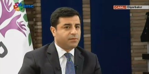 #DemirtaşİMCTVde Karaman'da çocuklar tacize uğramış, her gün her konuda konuşan Cumhurbaşkanı daha tek laf etmemiş.