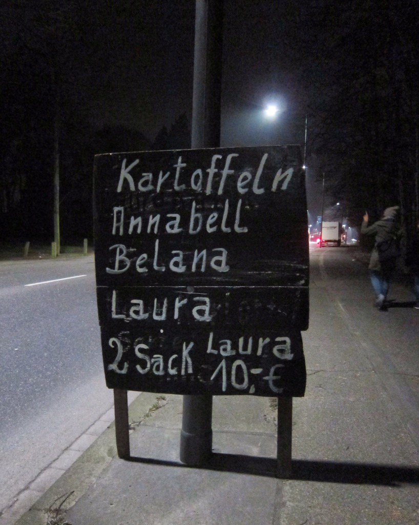 VVOLGAST's tweet photo. 2 Sack Laura 10,-€ #laura #belana #annabell #kartoffeln https://t.co/CtZXySlrSD