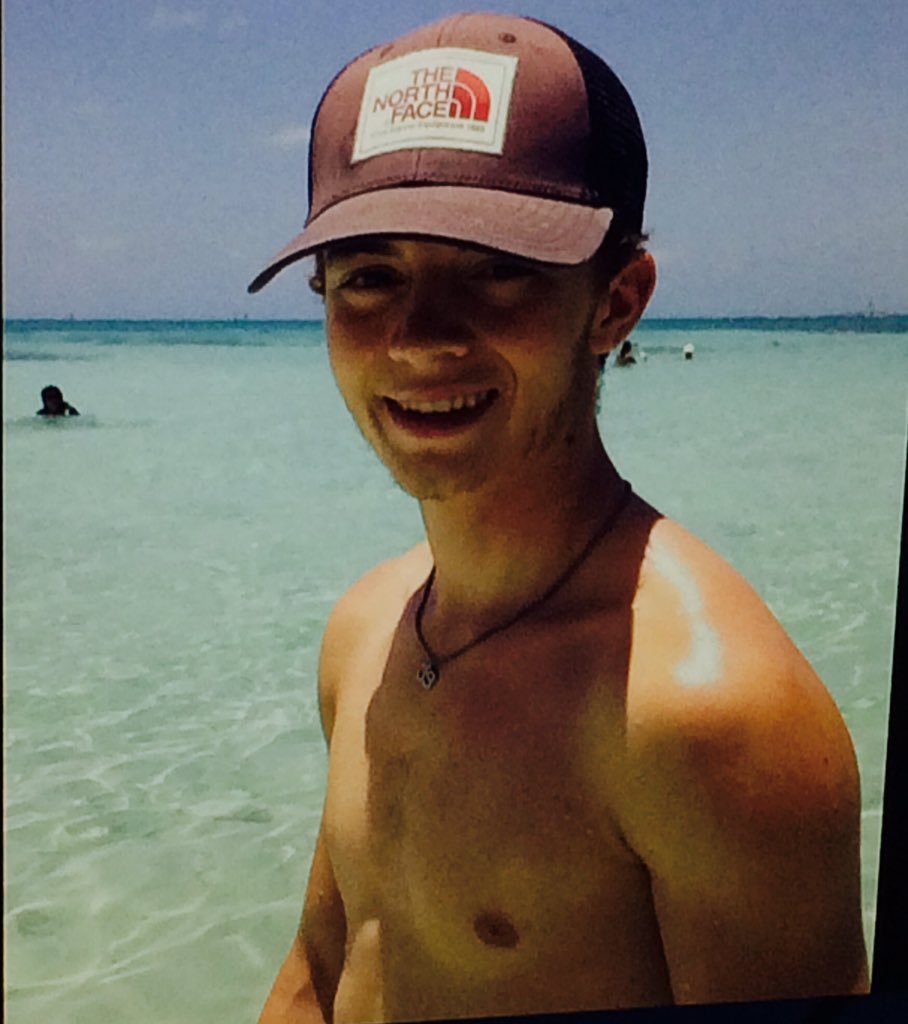 JeffreySmithEB's tweet photo. Friends plan 730 candlelight vigil for Brennan Weikel, Weatherford football player killed over spring break @NBCDFW https://t.co/nwItJQWwzM