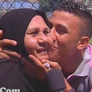 Mhmoudtrezeguet's tweet photo. ﻛﻞ ﺳﻨﻪ ﻭﺍﻧﺘﻲ ﺑﺼﺤﻪ ﻭ ﺳﻌﺎﺩﻩ ﻳﺎ ﺍﻣﻲ ﻳﺎ ﺍﻏﻠﻲ ﺣﺎﺟﻪ ﻓﻲ ﺣﻴﺎﺗﻲ ﺭﺑﻨﺎ ﻣﻴﺤﺮﻣﻨﻲ ﻣﻨﻚ ﻳﺎﺭﺏ ﺍﻧﺘﻲ ﺑﻌﺪ ﺭﺑﻨﺎ ﺍﻛﺒﺮ ﺳﺒﺐ ﻓﻲ ﺍﻟﻲ ﺍﻧﺎ ﻓﻴﻪ https://t.co/FT5oFbv930