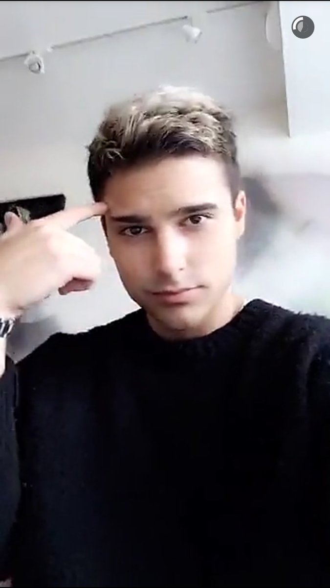 SpSaadeFamily's tweet photo. ¡Eric vuelve a cambiar su look! 😱 https://t.co/nyGd4Nz71B