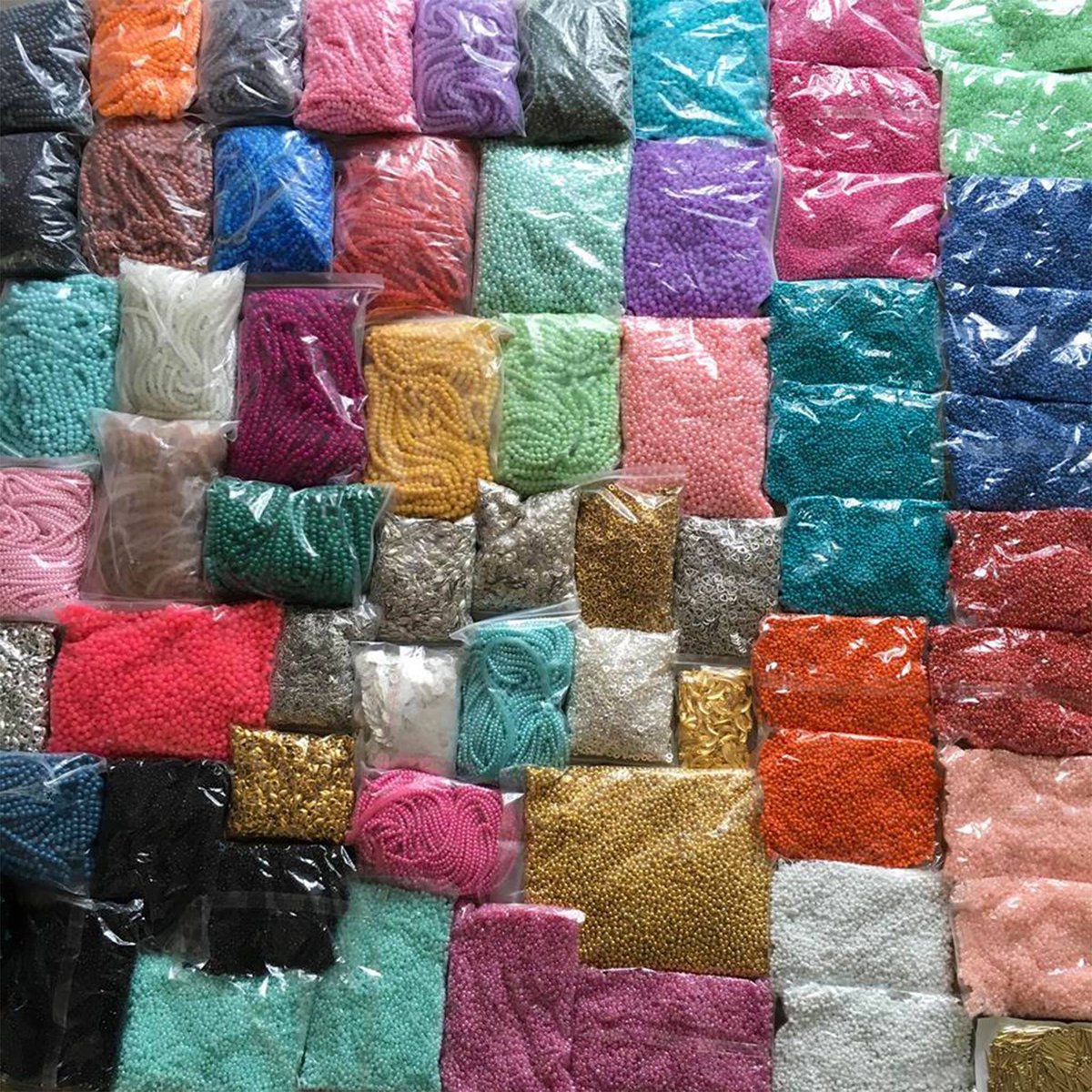 Beads, beads and more #beads jadorejewelry.net #kralen #jadorejewelry #nieuw #kreadoe #kreadoe2016