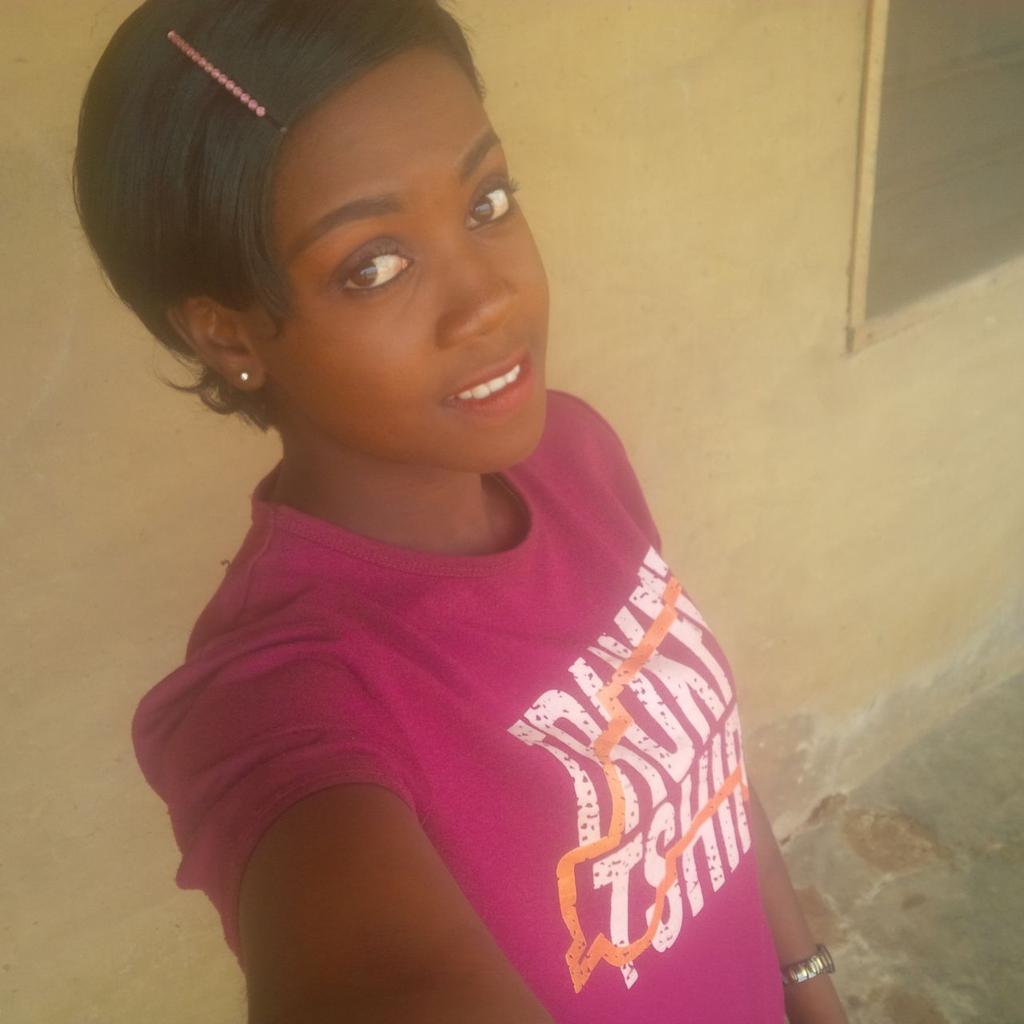 VictoriaFolash1's tweet photo. Shappy new week peepz, happy easter in advance! https://t.co/NUNm00sXz0