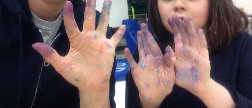 MrsM_PDSB's tweet image. Signs of a good art lesson #sensorybasedlearning #SpecialNeeds #SpecEdPeel