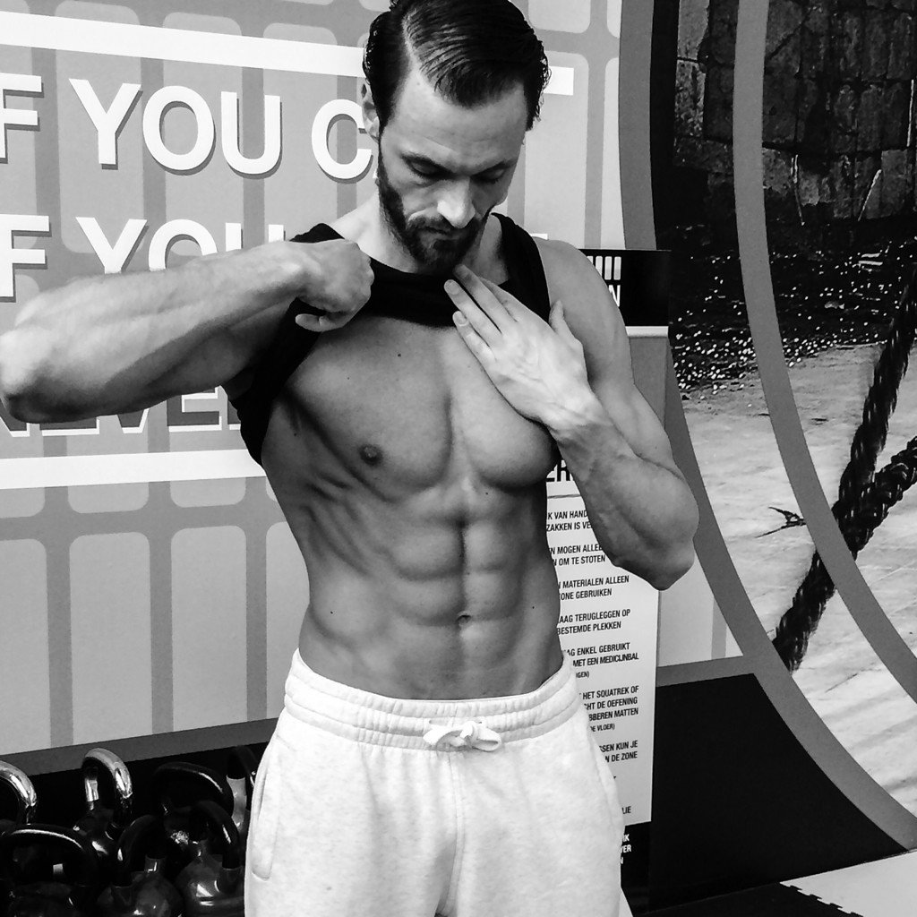 -21kg, voor goud🏆
Bereken hier je dagelijkse caloriebehoefte per trainingsdoel: cleannutrition.nl/caloriebehoeft…