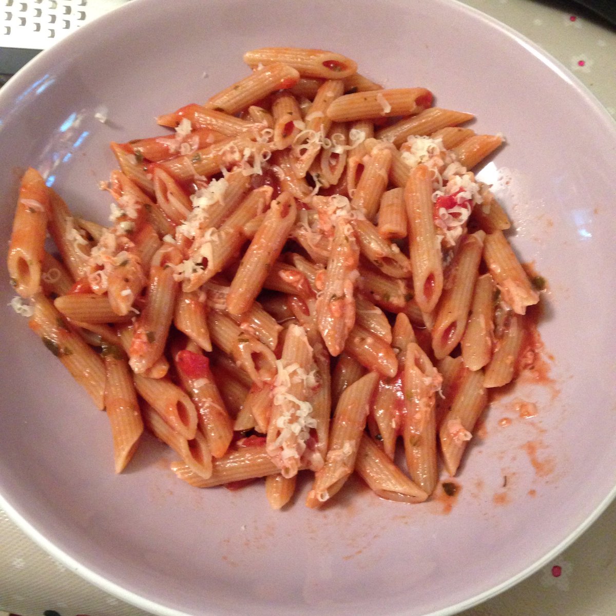 jesssy_b's tweet image. tonight&apos;s #meatfreemonday was a very unexciting bowl of pasta🍴 #placementproblems @womensvball_uog @GlobalAthsAward