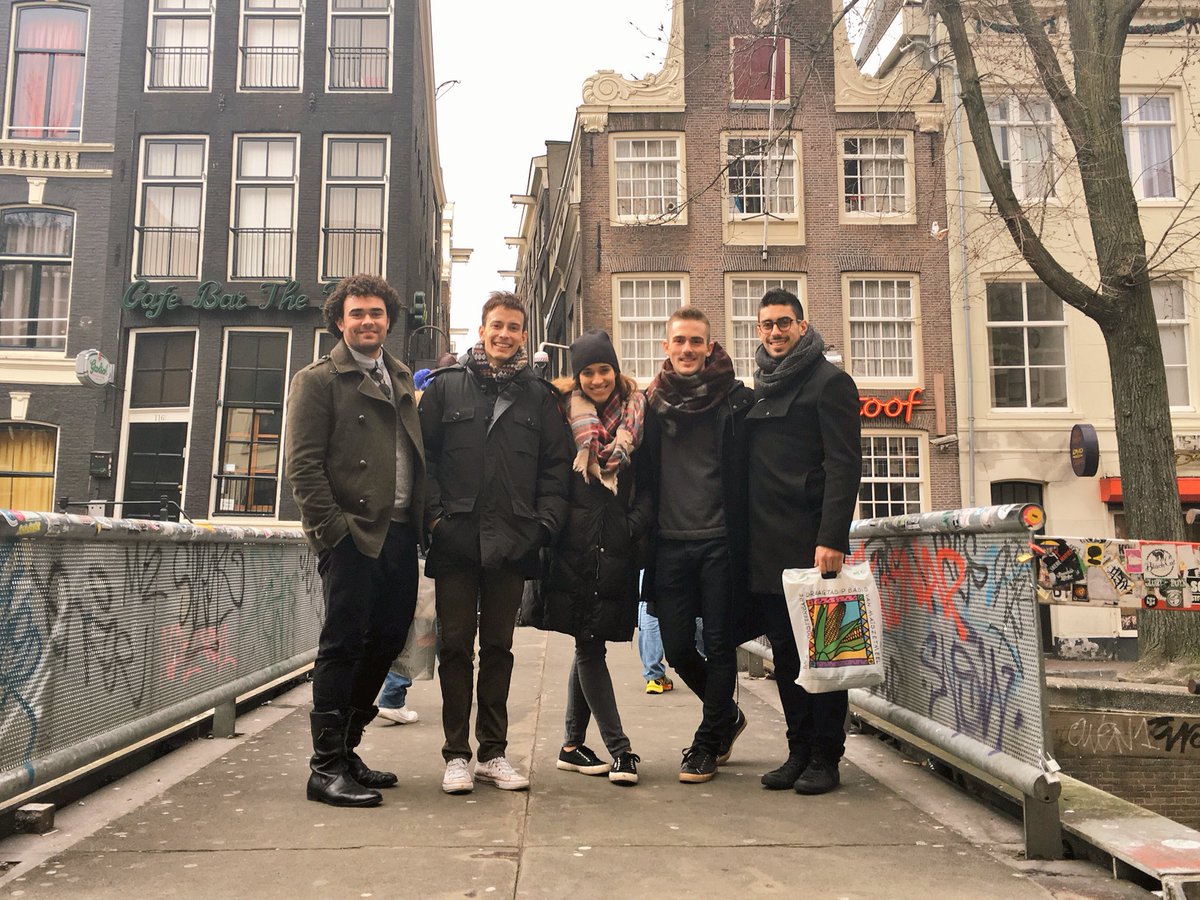 NicolasJelmoni's tweet photo. Day off with these talented kids exploring, learning about and performing in the #RedLightDistrict ๐น๐๐ ๐๐น๐๐จโ๏ธ๐ฉ๐โค๏ธ https://t.co/v0Uka0DBrP