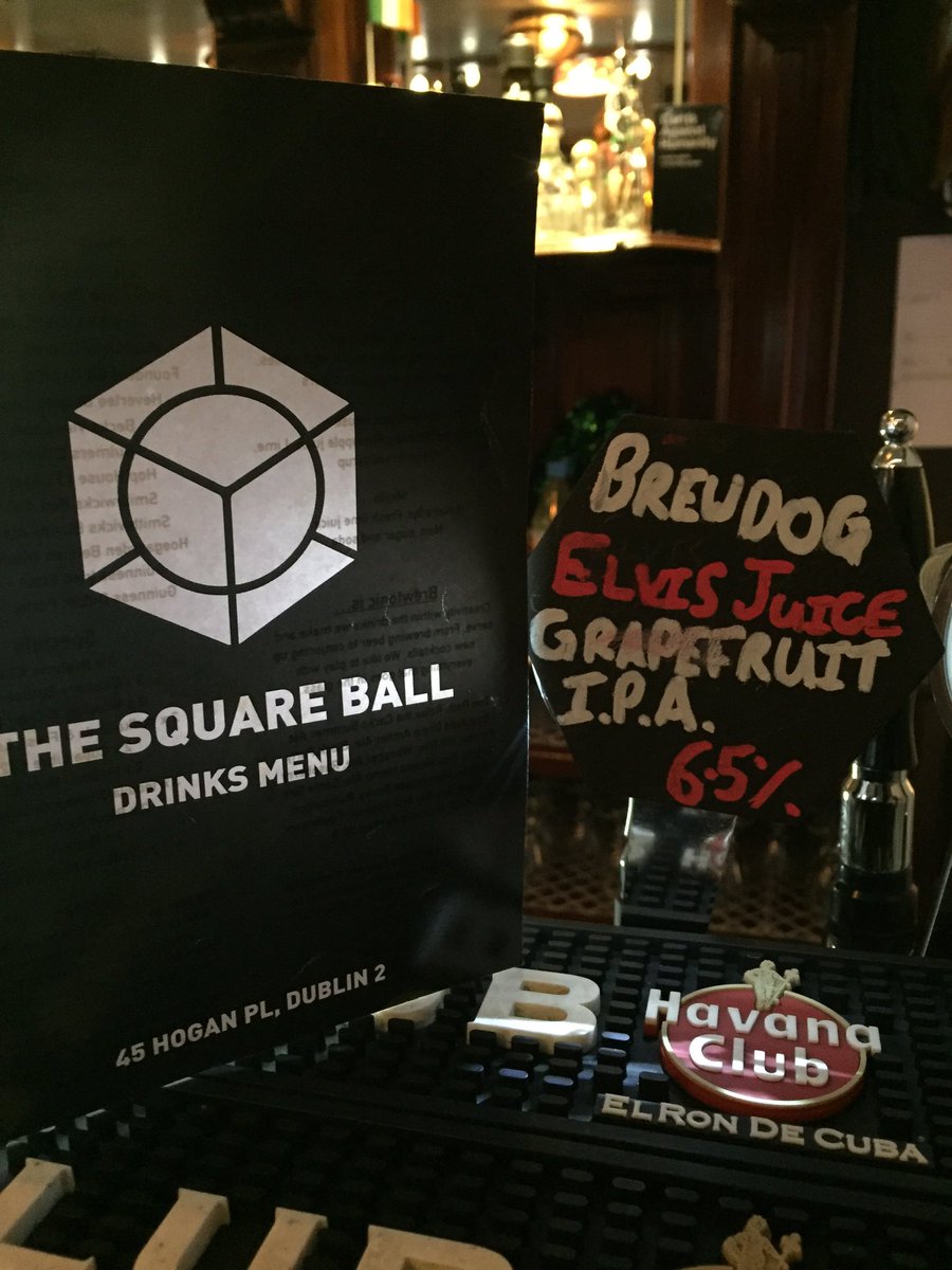 Pouring in Dublin tweet media