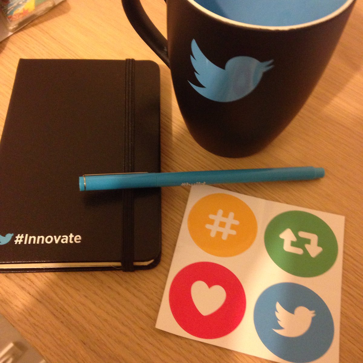 _leian_'s tweet photo. Merci @LikeABirdAgency @acti 😎 #Twitter10Years #Twitter10Lyon https://t.co/p9nW9JhCEx