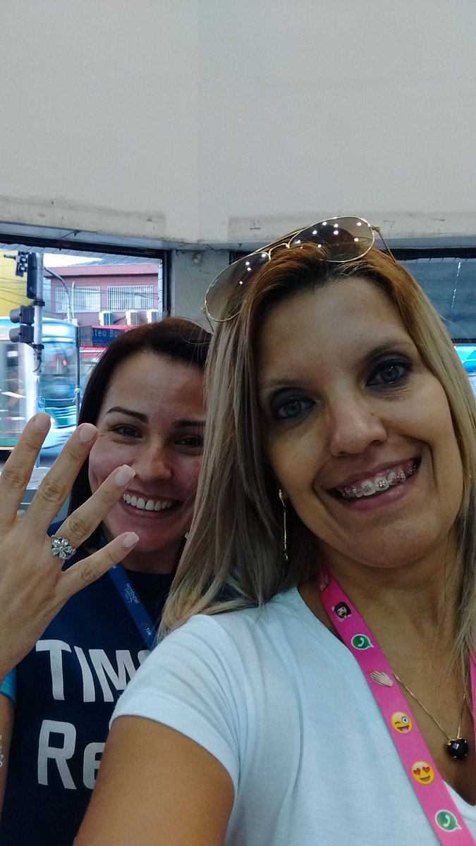Claudia Ferraz tweet media