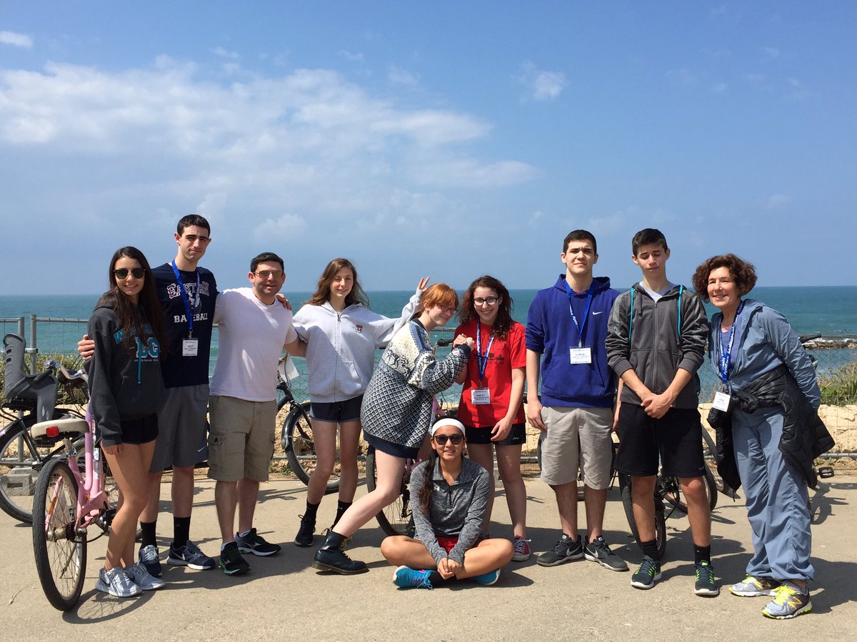 RabbiSernovitz's tweet photo. Pics of the first day in Israel! #techerryhill https://t.co/jKizFc4V5G