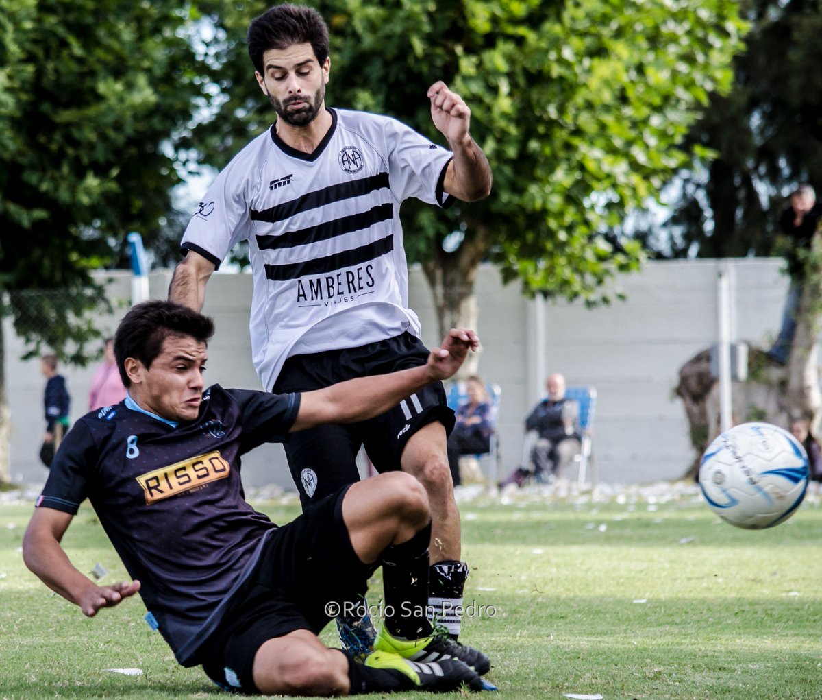 RocioSanPedro's tweet photo. Las fotos de @RacingDeBavio 3 (4) - 0 (2) @AlianzaFutbol | @torneofederalC - 16vos de final https://t.co/DsMcXG58YT https://t.co/zV4WsRnvtV