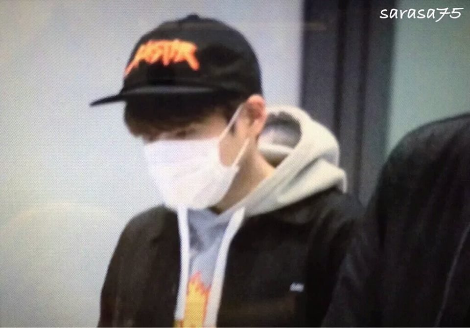 RyeowookTURKEY's tweet photo. 160321 Ryeowook at Incheon Airport / Incheon Havaalanında

Cr. sarasa7575
ByeoL https://t.co/Lo1GD2XbkL