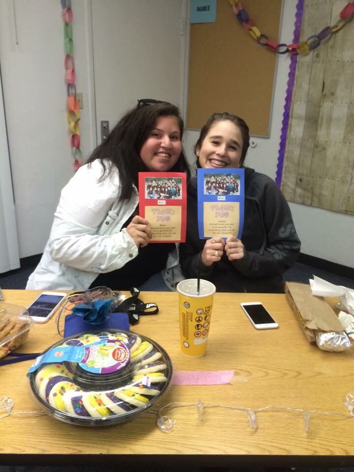 PacWestBBYO's tweet photo. Echad loves our advisors! Keep on sharing the love, March isn't over yet!! ❣❣ https://t.co/xF7xtqAXb4