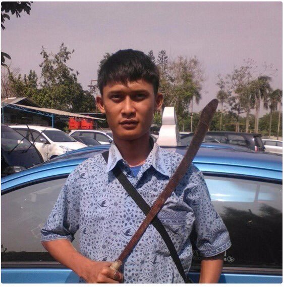 Inspiratif! Cari Penghasilan yang Lebih Baik, Tukang Kebun Ini Menjadi Sopir Taksi