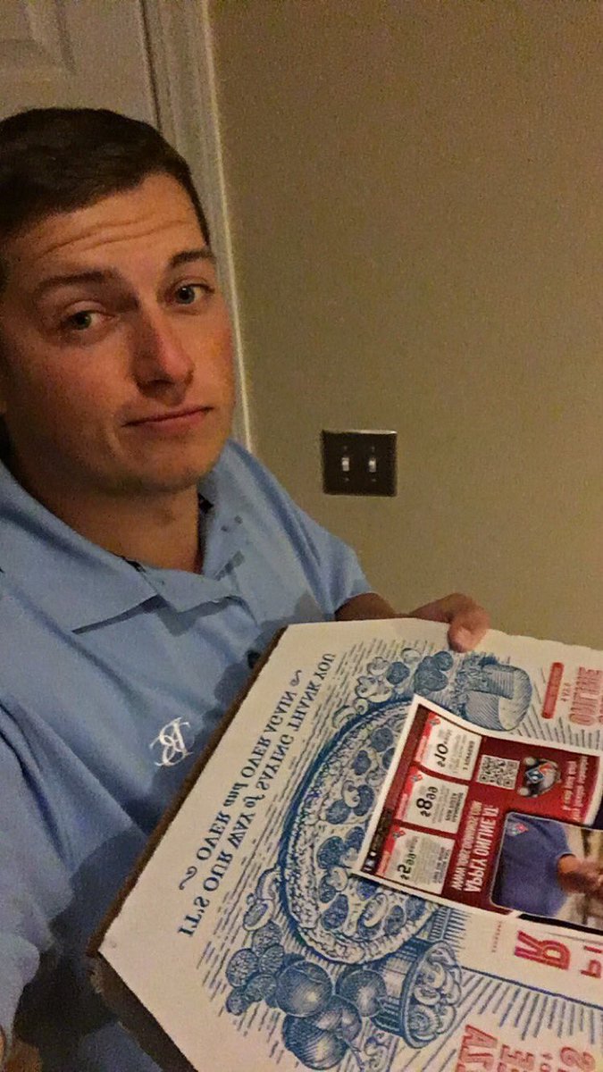 george_travis's tweet photo. Was so excited to eat my Dominos...until I opened it... Tf is this @dominos 😡😡😡 https://t.co/Jj3QNFyzWn
