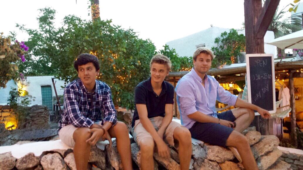 belljames79's tweet photo. Happy Birthday to my #1 bro right here. Party hard tonight🎉 @juanitossm7 https://t.co/nPZWN3l163