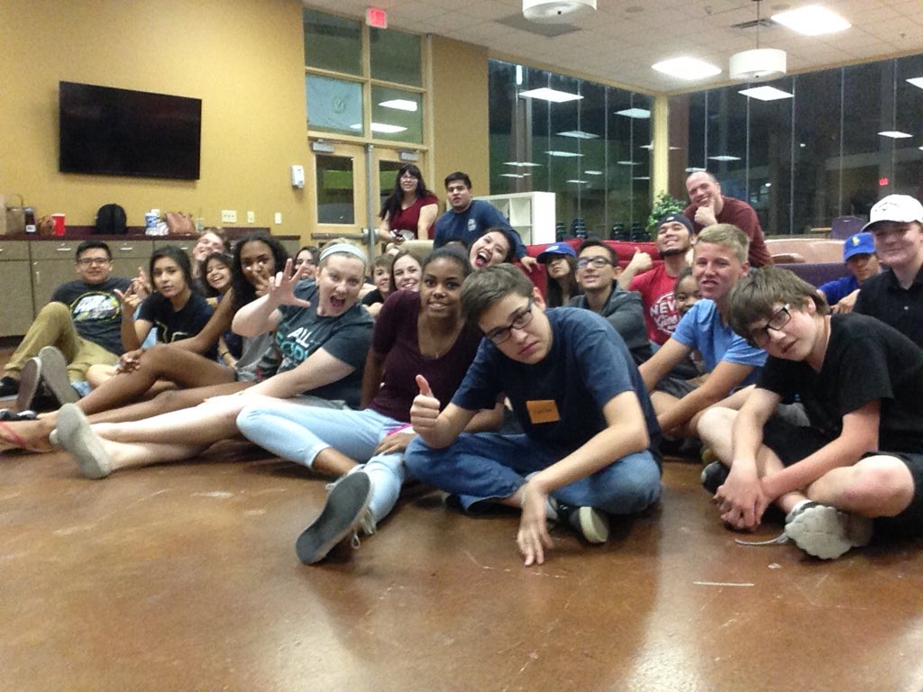VerradoYL's tweet photo. Tag Yo Self! Most RTs wins a Starbucks gift card next week👍👍 #younglife @MillenniumYL https://t.co/sYIuxjl8f3