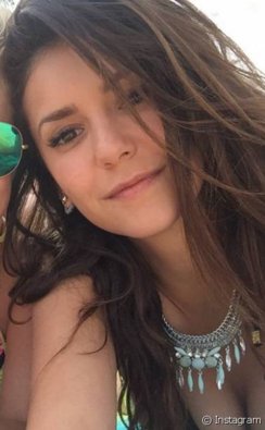 jefsuzin's tweet photo. Deve ser uma sensação boa vc abrir a camera frontal e ser a Nina Dobrev https://t.co/dqxw2wP3EF