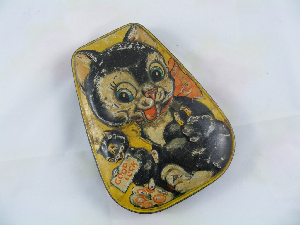 AuctionhunterUK's tweet photo. Like this #vintage Cheeky #Cat Tin @blyths 03/04/16 https://t.co/H7Z7SgG6Y4 collectable #kitsch attractive #retro https://t.co/VQ1aFlNEnc