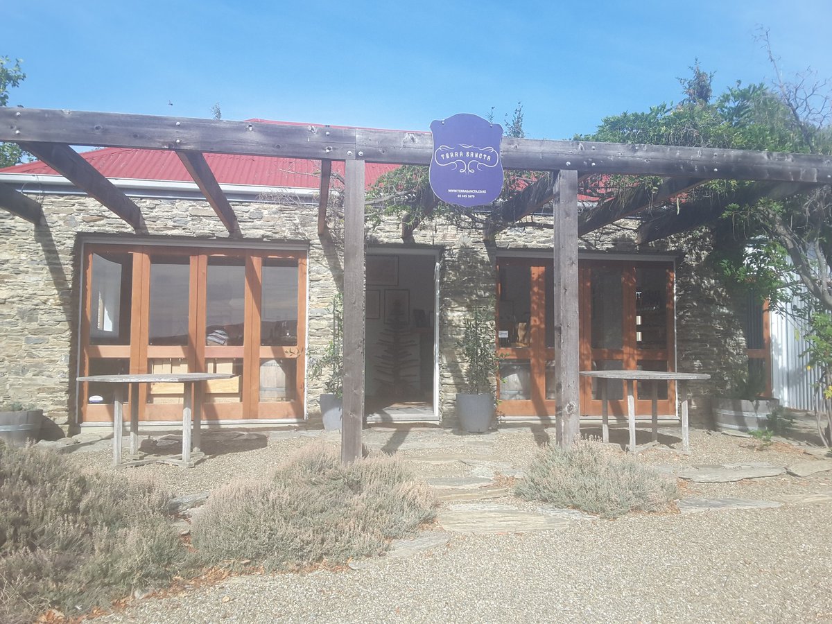 JennaKay88's tweet photo. Beautiful day to be shown around @TerraSanctaWine . Many thanks to Graeme. Look out for Lola's Pinot Gris '15. WOW https://t.co/JbMgaVeY7O