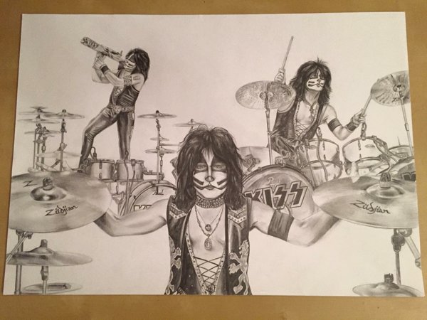 kiss's tweet photo. Awesome,Tessa! We love them! RT@tessahelleman Recently finished some new drawings of Gene,Paul,Eric and Tommy! #KISS https://t.co/9ZiZUPbFEB