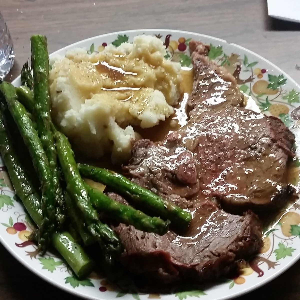 RickyCaps's tweet image. Yoooo the amount of food I just ate....#fuggetaboutit