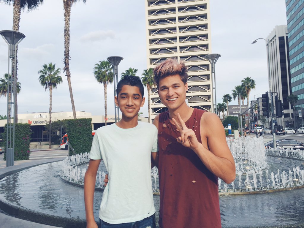Finally just got home!!! Gonna start following &amp; DMing!! Make sure you're following this little munchkin <a href="/zac_kara/">Zac Kara</a>!!
