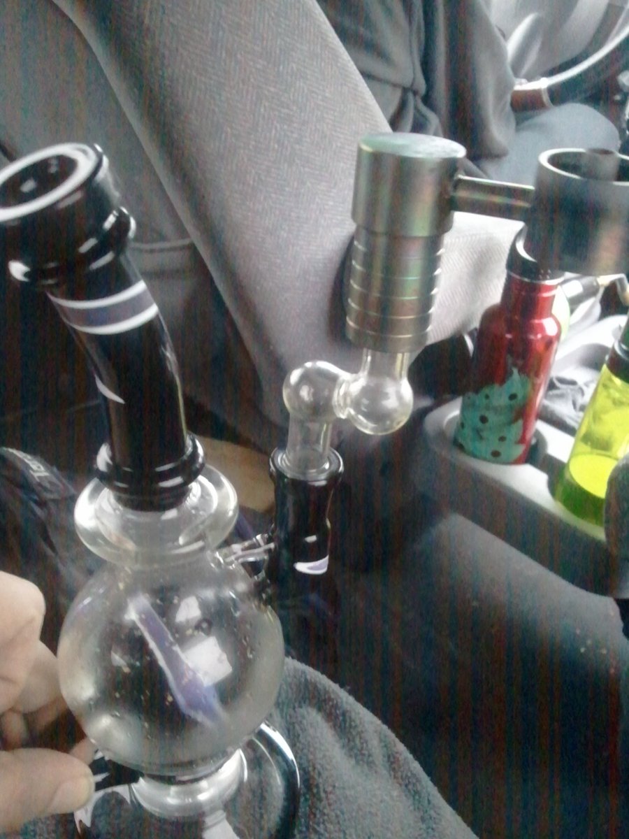 Evergreendabber's tweet photo. #DabTime #Dabs #HighTimes #evergreendabbers #evergreendabkings #pnwstoners #dopefiend #wmmp #potheadsociety https://t.co/PWUGeY9pZ0