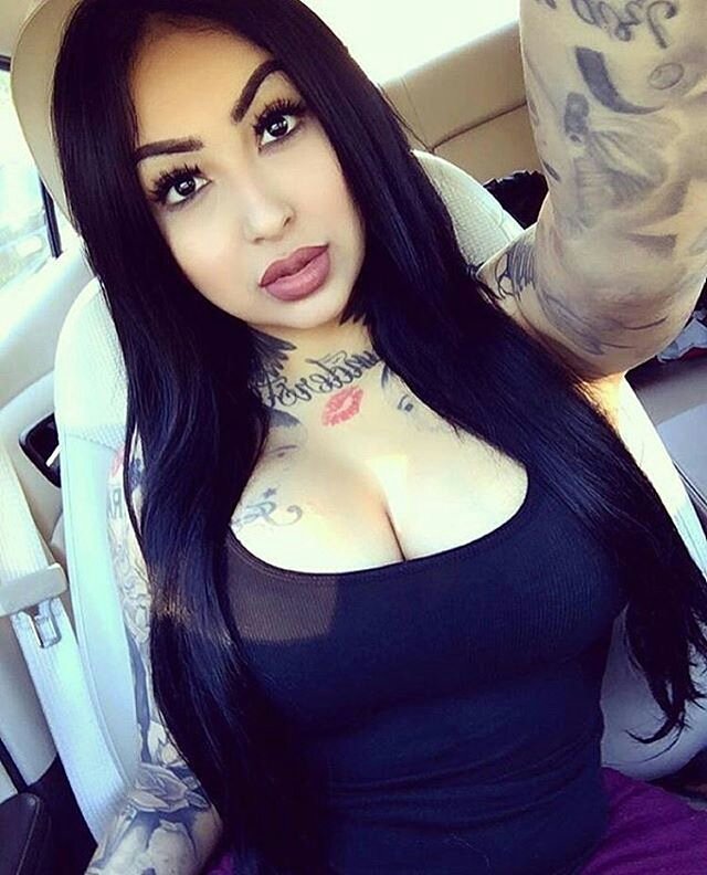 Nini Smalls Piercing