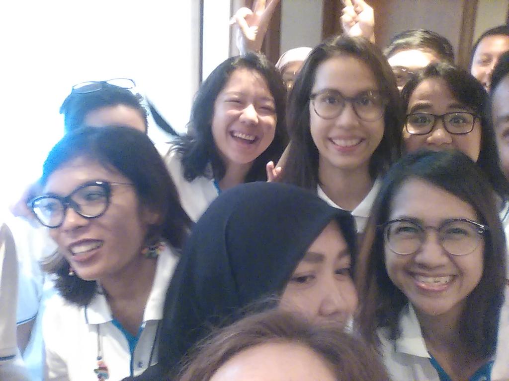 SNVIndonesia's tweet photo. Fun activities as we're discusing about advocacy. Graet involvement from all team members. https://t.co/nzUcIZT6yB