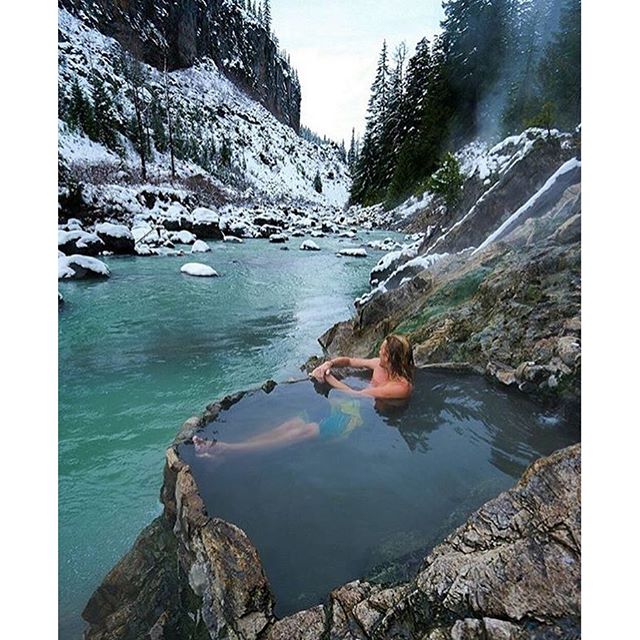 twopeakscanada's tweet image. Keyhole hotsprings in Canada ✨