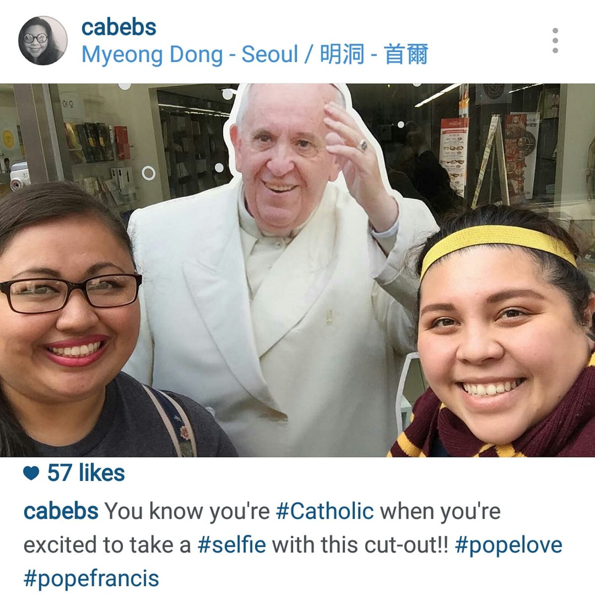 PopUpPope's tweet photo. Spotted in Memphis, Korea and New York state! #popuppope #ThumbsUp https://t.co/npDXLoJoYf