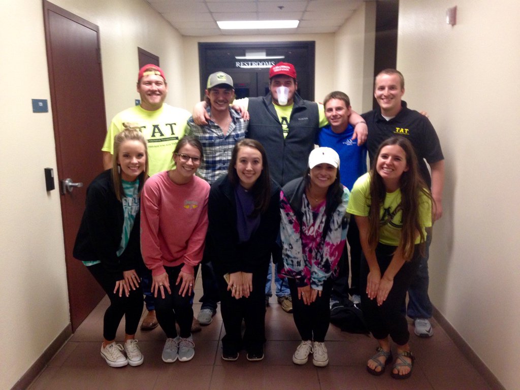 TSUDeltaChi's tweet photo. Had fun working TAT with @TSUDeltaZeta last week! #gohometat #service https://t.co/Pbd2Ss3xyG