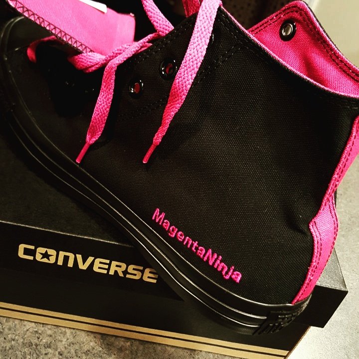 Matt_Said_That's tweet photo. Check out what showed up just in time for @TMobile Uncarrier Experience Minneapolis! #TeamMagenta https://t.co/9MsWNBFAJw