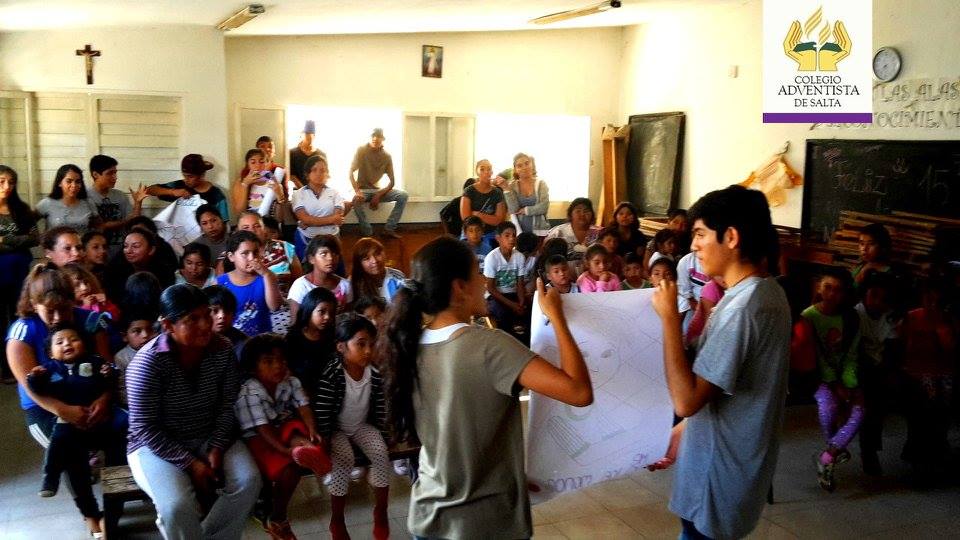 AdventistasMANo's tweet photo. #GeneracionPoderosa, el grupo misionero del #CASa en el comedor de Atocha 3. https://t.co/FqwFEZYyUY @aaguilarprat https://t.co/jYbiqCYCYm