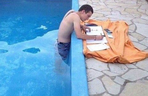 Lobukibero's tweet photo. Yo en semana santa https://t.co/8jKi62xjIV
