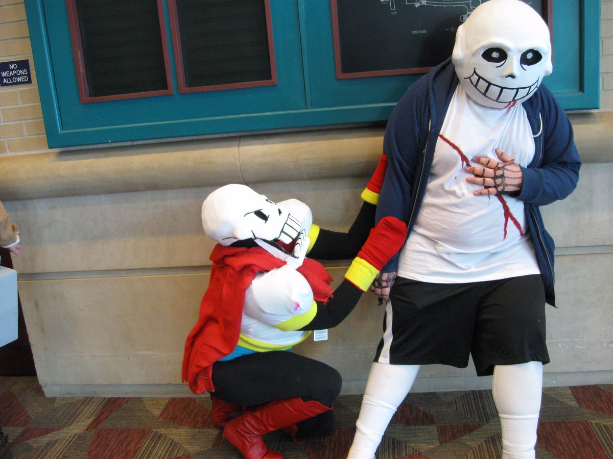 Kelazi5's tweet photo. Here's my facebook album of all the pics I took at @ShutoCon enjoy. #Shutocon2016 #Shutocon https://t.co/b9Jn3UjwgS https://t.co/tpIAYD1ETv
