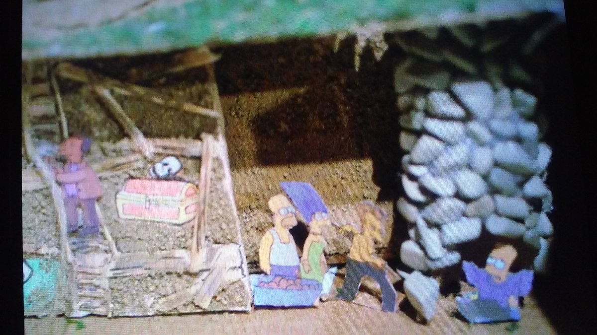 guz0's tweet photo. Send your love down the well ! :D Simpsons Diorama-ram :) @woohootriviaCHI https://t.co/JDcoOqMXYb