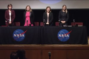 SPACEdotcom's tweet image. What's It Like to be a Woman at @NASA?oak.ctx.ly/r/4fpwn #WomensHistoryMonth