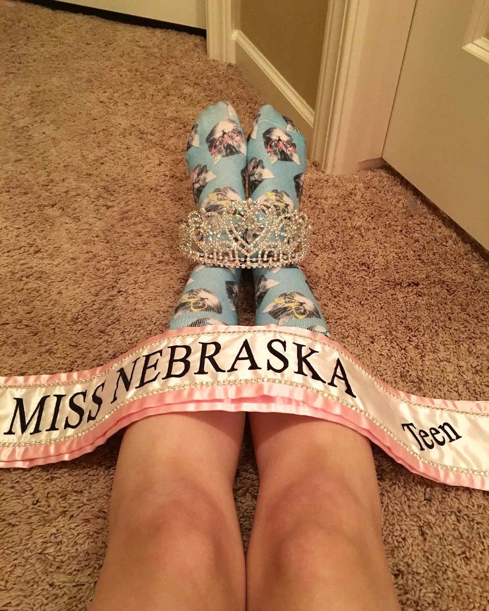 chloe_rosman's tweet photo. Broke out the cat socks today to support Down Syndrome Day!!! #princessofamerica #rockyoursocks https://t.co/kStjfQFmH5