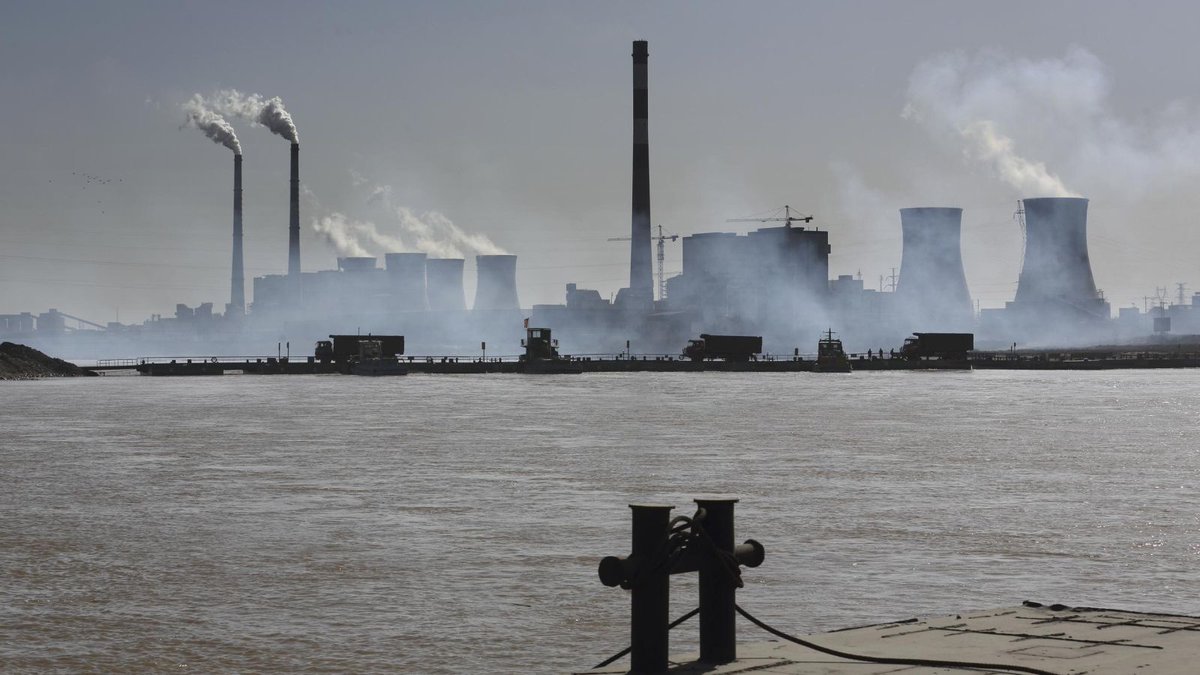AlertTrade's tweet photo. Coal expansion plans in China and India are severely flawed,… https://t.co/AnyLbGz5BD #EnergyShocks #China https://t.co/gggh6WN6o8