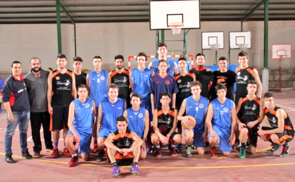 CBSeisNadalCoia's tweet photo. Os equipos Cadete Masculino e Júnior Masculino do @BC_Aluche tamén competiron cos equipos do @CBSeisNadalCoia. https://t.co/wdR58QZT6l
