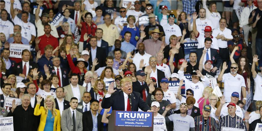 Jebnews77's tweet photo. You Can't Peer Pressure Me into Voting for Trump. I'm an Adult.... https://t.co/xFEuuGSYl9 https://t.co/xvvEROT5hO